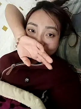 cute-shine online show from May 2, 2026, 5:12 am