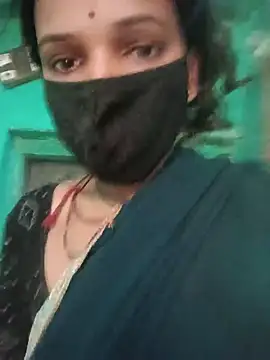 Desi Couple P online show from June 28, 2026, 1:44 am