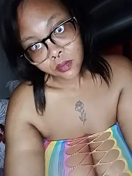 ShantelBootyBoobs online show from July 1, 2026, 1:51 am
