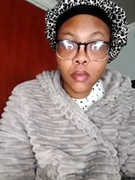 ShantelBootyBoobs online show from July 5, 2026, 6:20 am