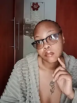 ShantelBootyBoobs online show from July 16, 2026, 8:09 am