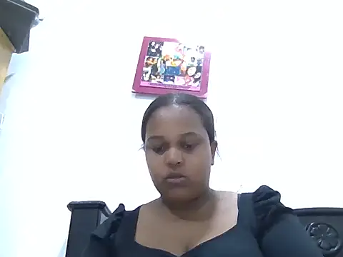 Snapshot of PerlaCurvasgrandes chatting on February 17, 2026, 12:29 am PerlaCurvasgrandes online show from February 17, 2026, 12:29 am