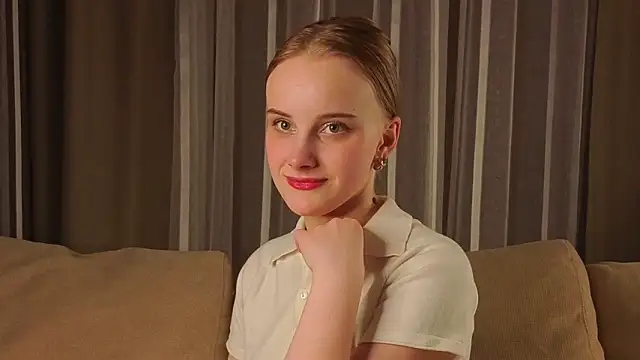 KirstinMcgeady online show from February 28, 2026, 11:33 am