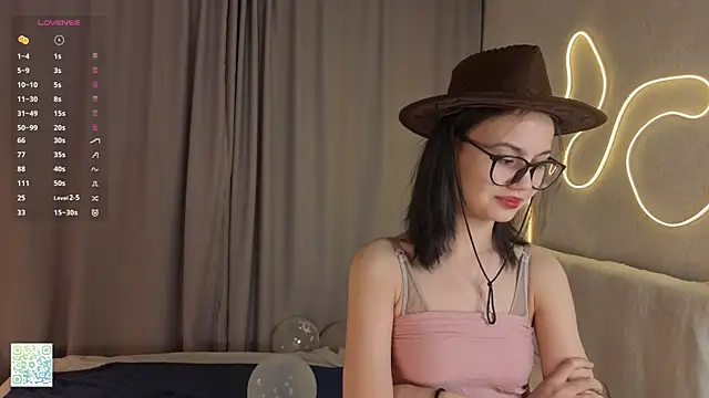 BeatrisRosel online show from February 22, 2026, 6:06 pm