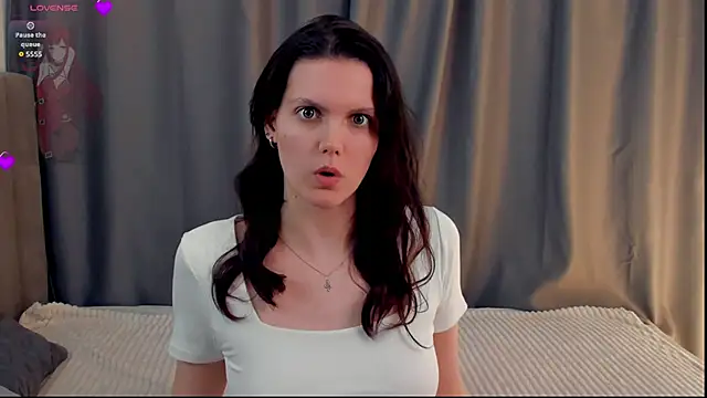 Snapshot of AnnettWildin chatting on March 9, 2026, 9:13 am AnnettWildin online show from March 9, 2026, 9:13 am