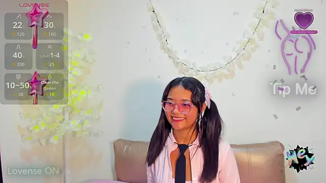 Mariana toress online show from May 1, 2026, 8:13 pm