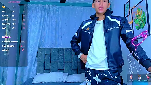 NicolasTorrez online show from July 14, 2026, 5:01 am