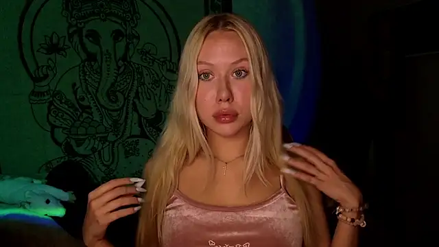 pureeangel online show from February 23, 2026, 7:55 pm