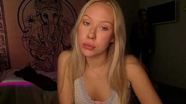 pureeangel online show from March 14, 2026, 11:37 am