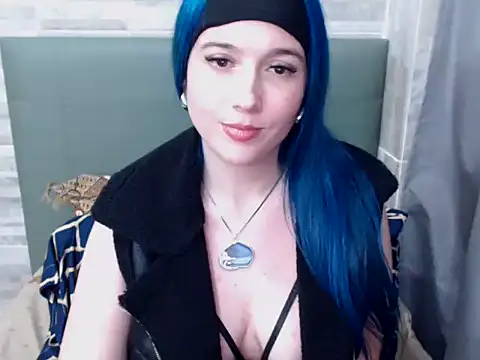 Snapshot of AZULFOX69 chatting on May 12, 2026, 9:56 pm AZULFOX69 online show from May 12, 2026, 9:56 pm