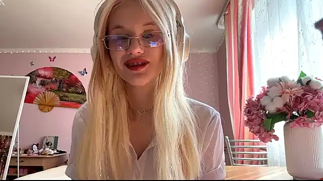 MelissaZaria online show from April 28, 2026, 6:51 am