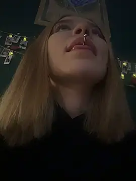 MilliDoll online show from March 18, 2026, 9:40 pm