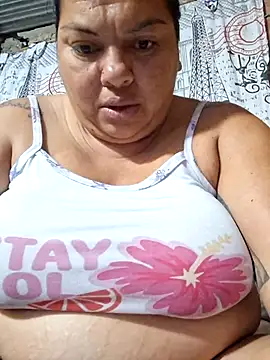 Juli Powl online show from June 10, 2026, 11:24 pm