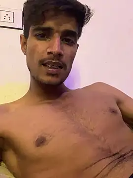 Snapshot of kaushikhotty chatting on May 14, 2026, 8:04 pm kaushikhotty online show from May 14, 2026, 8:04 pm