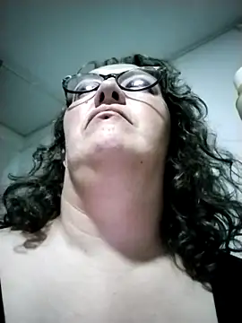  Saraqueen online show from March 6, 2026, 12:40 am