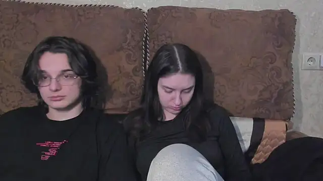 love lina muuur online show from March 4, 2026, 4:13 pm