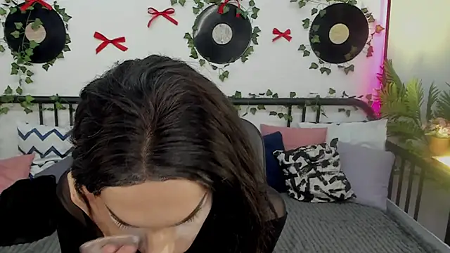 Snapshot of MadisonEsprit chatting on March 3, 2026, 3:12 am MadisonEsprit online show from March 3, 2026, 3:12 am