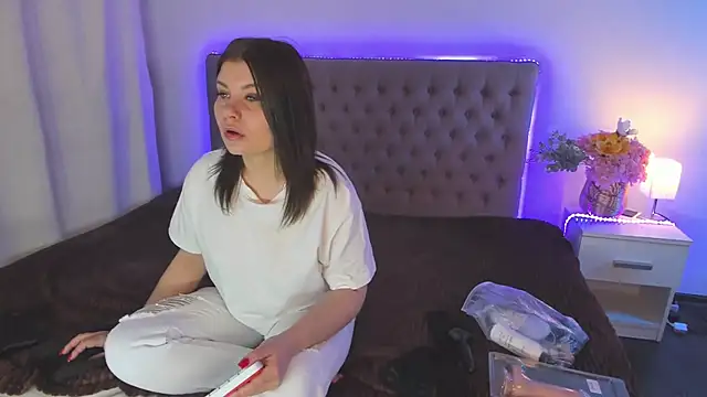 AmandaHoppe online show from June 26, 2026, 4:39 am