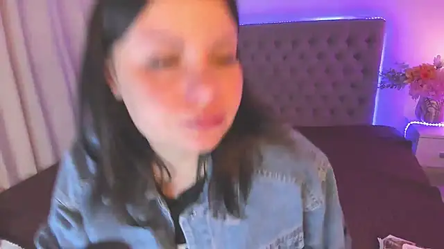 AmandaHoppe online show from July 25, 2026, 4:10 am