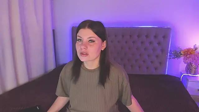 AmandaHoppe online show from July 27, 2026, 4:08 am