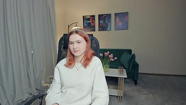 LinaMalech online show from February 13, 2026, 12:45 pm