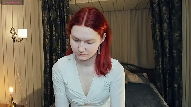 LinaMalech online show from March 12, 2026, 7:42 pm