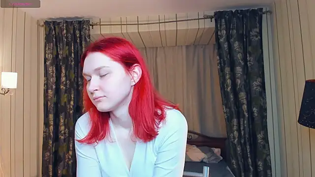 LinaMalech online show from March 13, 2026, 7:09 pm