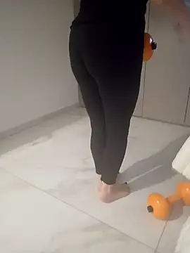 Coppiabollente1 online show from February 25, 2026, 5:22 pm