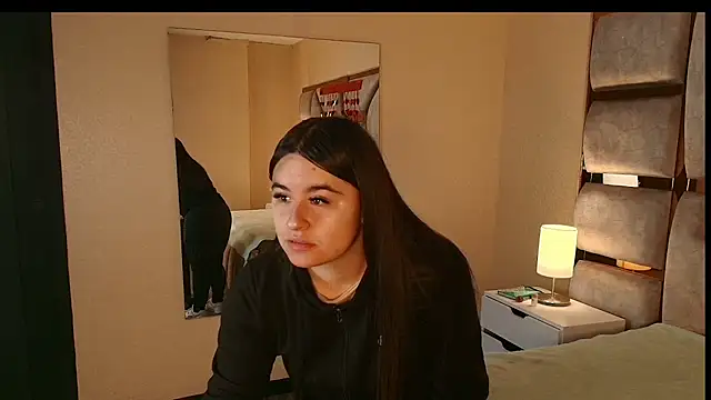 Anya Volker online show from March 7, 2026, 12:13 pm