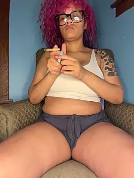 Snapshot of VelvetVixen_735 chatting on May 13, 2026, 6:00 am VelvetVixen 735 online show from May 13, 2026, 6:00 am