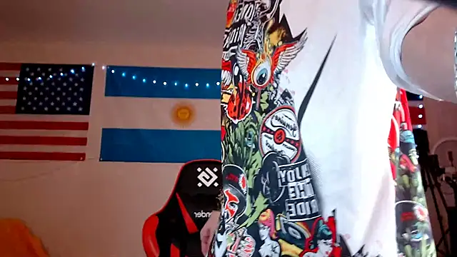 Snapshot of John_Meow chatting on February 15, 2026, 2:03 pm John Meow online show from February 15, 2026, 2:03 pm