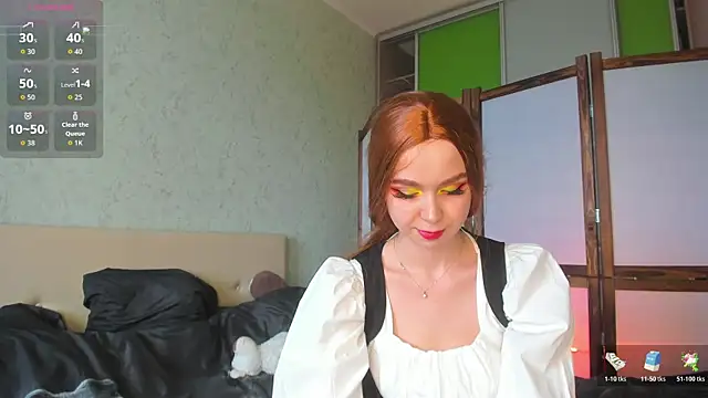 GlitchyDolly online show from May 5, 2026, 4:20 am