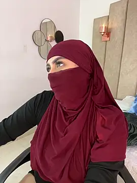 rashaaa  online show from February 16, 2026, 6:59 pm