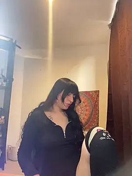 Snapshot of Abril_Thompson221 chatting on April 12, 2026, 10:48 pm Abril Thompson221 online show from April 12, 2026, 10:48 pm