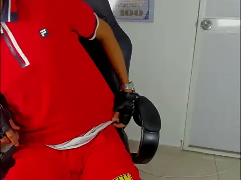 Snapshot of badboy_master chatting on March 13, 2026, 5:03 am badboy master online show from March 13, 2026, 5:03 am