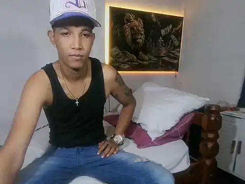 Snapshot of badboy_master chatting on June 6, 2026, 3:44 am badboy master online show from June 6, 2026, 3:44 am