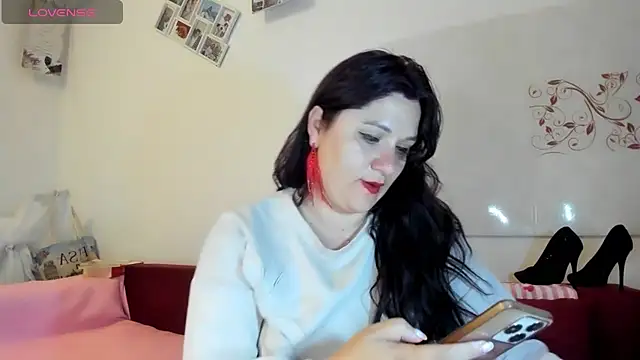 Snapshot of EVELYNA88 chatting on July 22, 2026, 7:27 pm EVELYNA88 online show from July 22, 2026, 7:27 pm