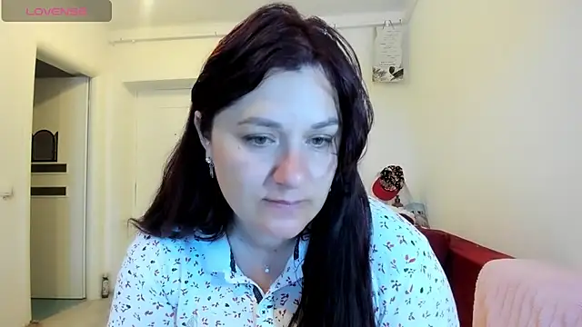 Snapshot of EVELYNA88 chatting on July 30, 2026, 8:35 am EVELYNA88 online show from July 30, 2026, 8:35 am