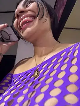 eimmy  skinny online show from April 30, 2026, 7:42 pm