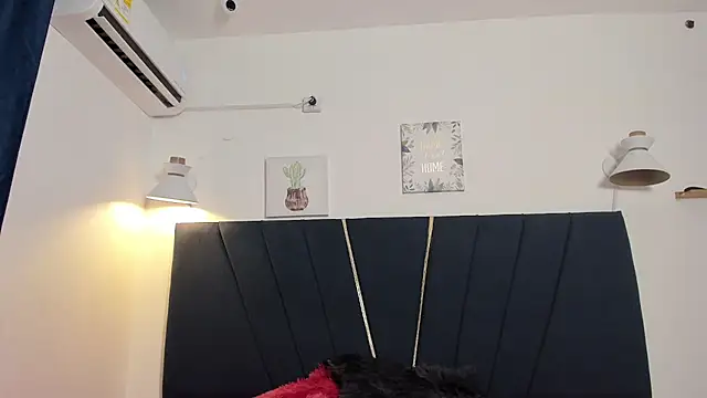 kleiver cum18 online show from March 11, 2026, 9:43 pm