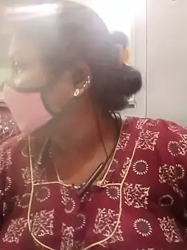Snapshot of tamilkaviya431 chatting on June 14, 2026, 5:31 am tamilkaviya431 online show from June 14, 2026, 5:31 am