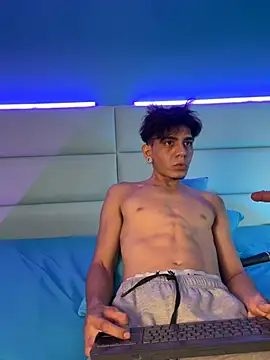 abrilandjulian online show from March 6, 2026, 12:01 pm