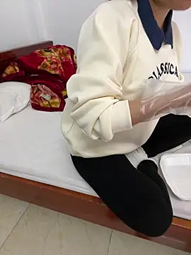 lau-11 online show from March 14, 2026, 3:45 am