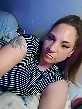 BrattyGirl2424 online show from August 2, 2026, 4:38 pm