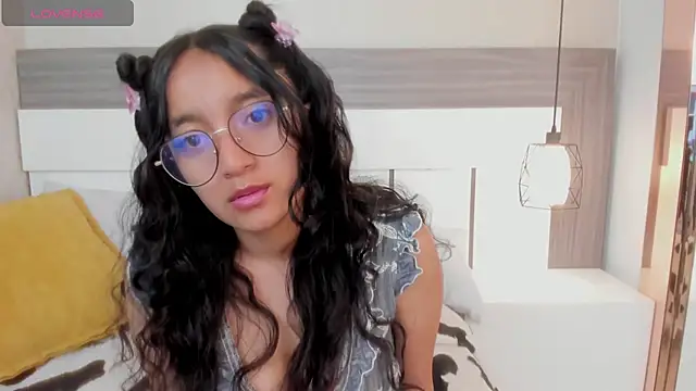 Emilyblussh online show from February 24, 2026, 6:50 pm