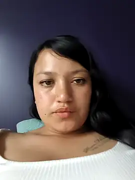 Snapshot of Bloom_Dahlia chatting on May 10, 2026, 9:31 pm Bloom Dahlia online show from May 10, 2026, 9:31 pm