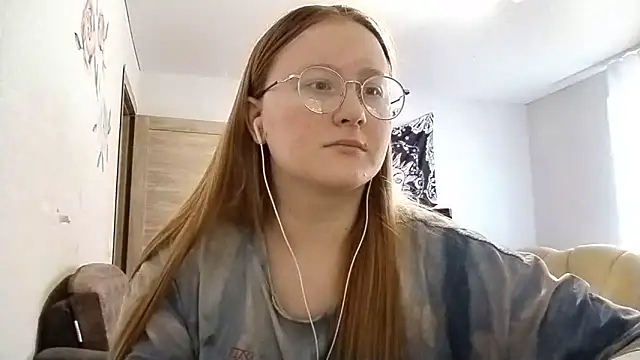 AnikaLipps online show from March 2, 2026, 2:13 pm