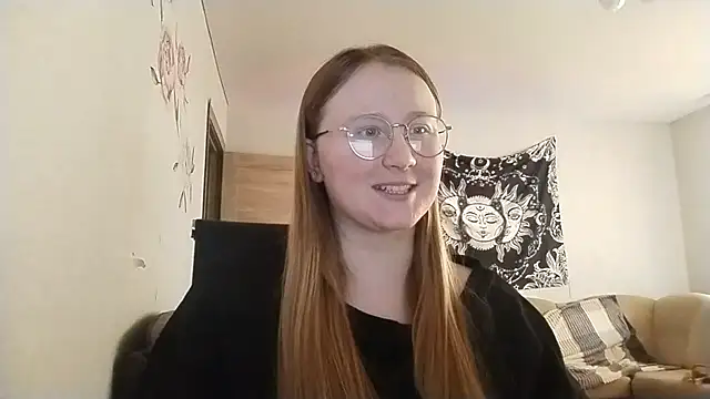 AnikaLipps online show from April 25, 2026, 1:41 pm