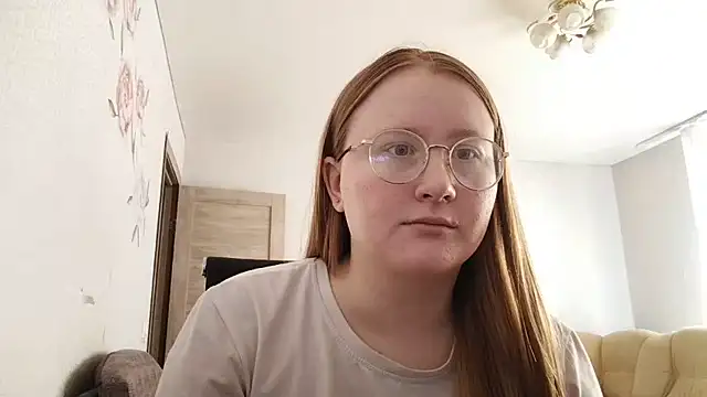 Snapshot of AnikaLipps chatting on May 3, 2026, 3:18 pm AnikaLipps online show from May 3, 2026, 3:18 pm