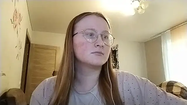 Snapshot of AnikaLipps chatting on May 20, 2026, 4:40 am AnikaLipps online show from May 20, 2026, 4:40 am